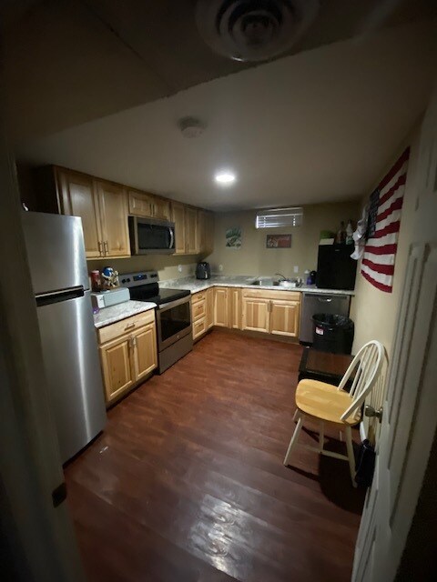 1117 Centennial Blvd, Unit Lower Unit in Hays, KS - Building Photo