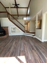 40 Farmington Chase Crescent in Farmington, CT - Building Photo