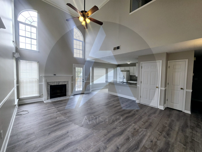 101 Barrington Pl in Marietta, GA - Foto de edificio - Building Photo