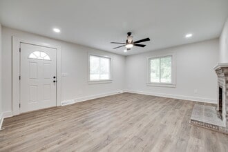 3113 NC-218 in Unionville, NC - Building Photo - Building Photo