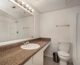 5300 Keller Springs Rd, Unit ID17002 in Dallas, TX - Building Photo - Building Photo