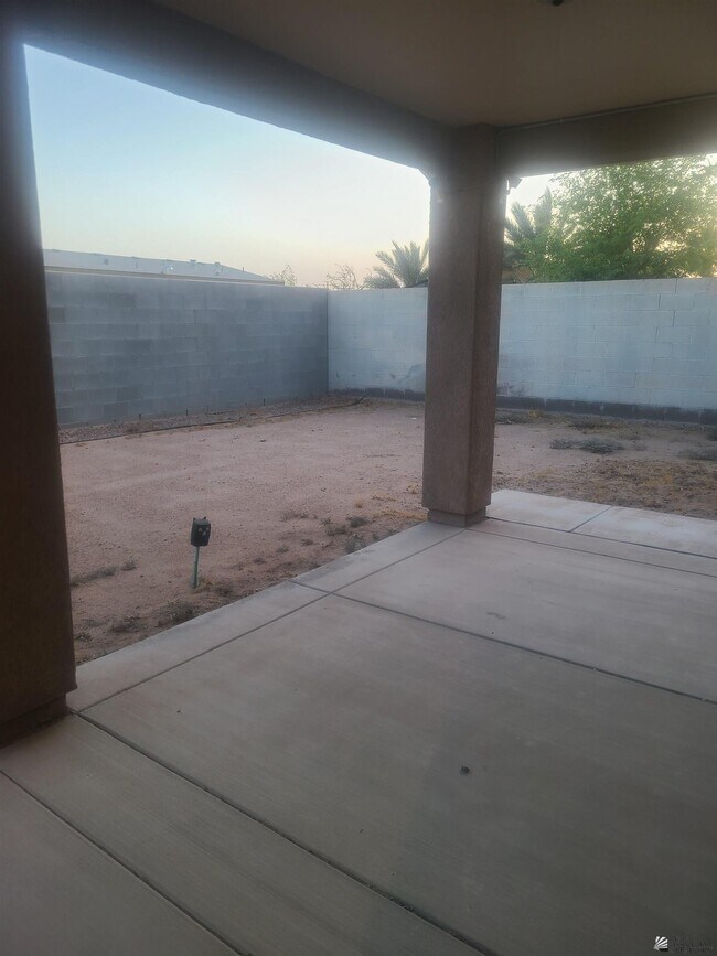 1445 E San Luis Ln in San Luis, AZ - Building Photo - Building Photo
