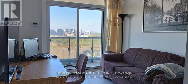 120 Varna Dr in Toronto, ON - Building Photo - Building Photo