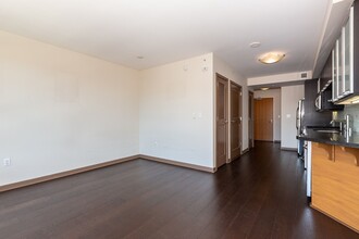 170 King St, Unit 737 in San Francisco, CA - Building Photo - Building Photo