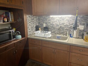 4937-4959 Olivewood Ave, Unit 4959 Olivewood Ave. in Riverside, CA - Building Photo - Building Photo