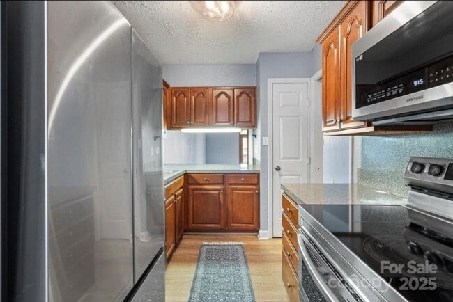 5190 Corbin Ln in Hickory, NC - Foto de edificio - Building Photo