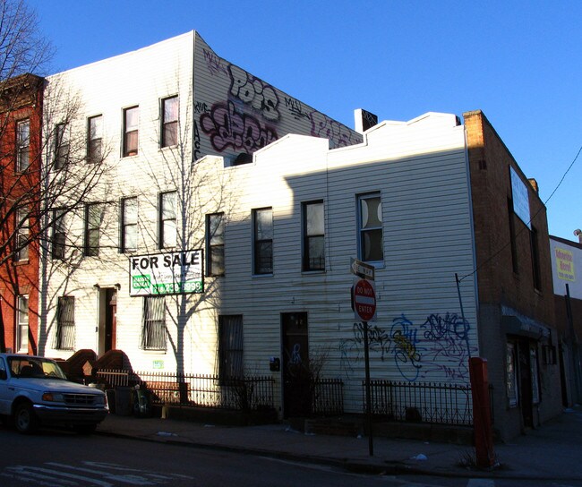 62-64 Steuben St in Brooklyn, NY - Foto de edificio - Building Photo