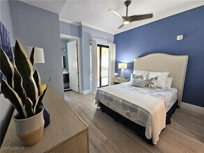 10620 Gulf Shore Dr in Naples, FL - Foto de edificio - Building Photo