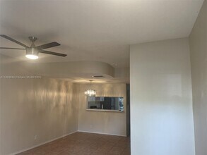 145 SW 96th Ter in Plantation, FL - Building Photo - Building Photo