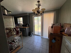 2829 SW 82nd St in Oklahoma City, OK - Building Photo - Building Photo