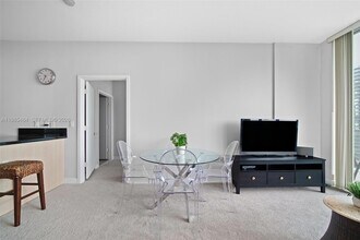 79 SW 12th St, Unit 2503-S in Miami, FL - Building Photo - Building Photo