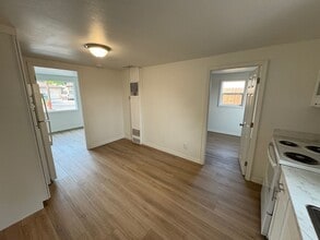 1211 Blue Lakes Cir in Twin Falls, ID - Building Photo - Building Photo