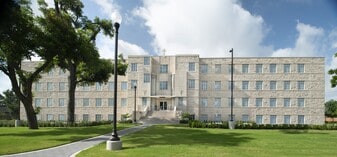 St. Elizabeth Place in Houston, TX - Building Photo