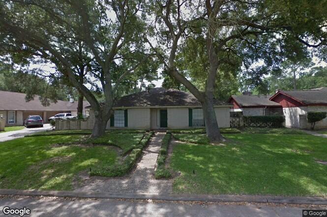 3323 Palm Desert Ln in Missouri City, TX - Building Photo