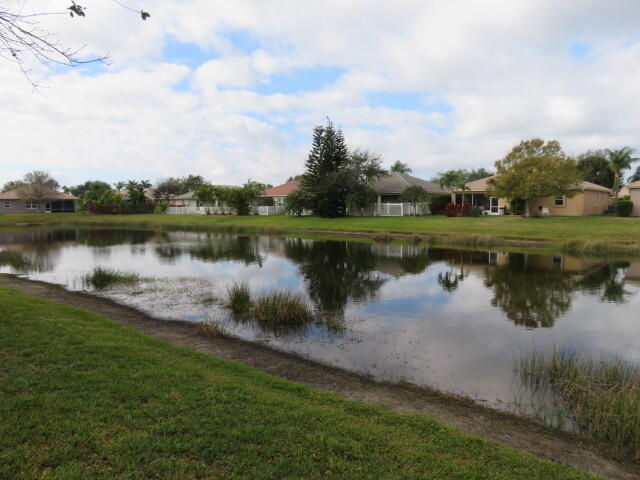 589 Waverly Cir in Port St. Lucie, FL - Building Photo - Building Photo