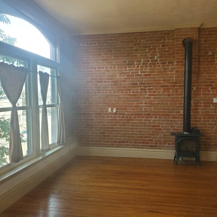 216 1st St, Unit B in Eaton, CO - Foto de edificio