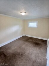 32 E Faith St in Struthers, OH - Building Photo - Building Photo