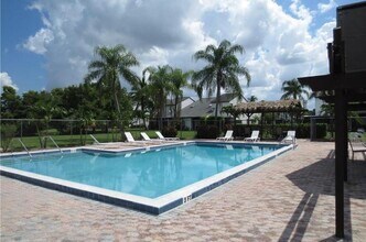 12939 Cherrydale Ct in Ft. Myers, FL - Building Photo - Building Photo