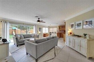 16763 NW 13th St in Pembroke Pines, FL - Building Photo - Building Photo