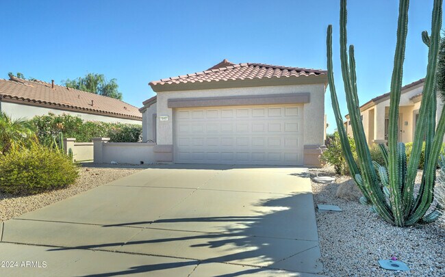 16457 W Rock Springs Ln in Surprise, AZ - Building Photo - Building Photo