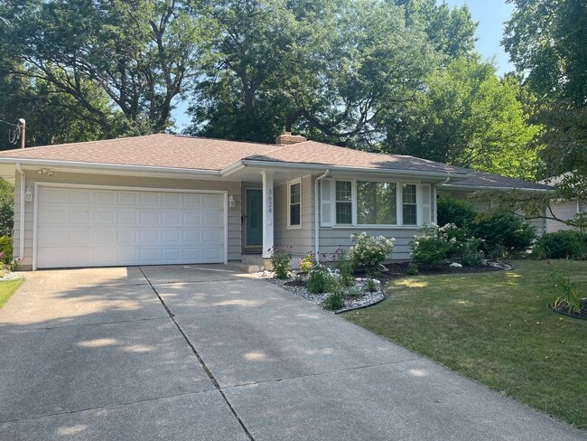 property at 3624 Croyden Ave
