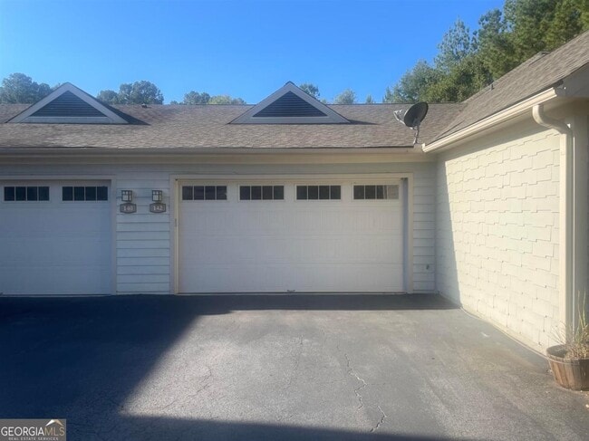 142 Edgewood Ct in Eatonton, GA - Building Photo - Building Photo