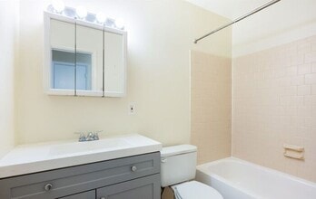 2223 Sedgwick St in Petersburg, VA - Building Photo - Building Photo