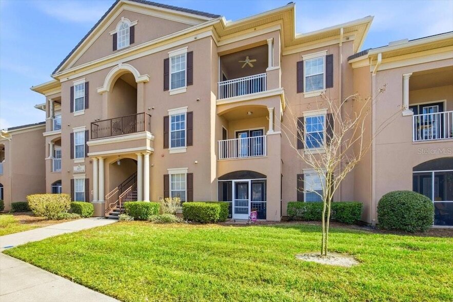 14353 Fredricksburg Dr, Unit 907 in Orlando, FL - Foto de edificio
