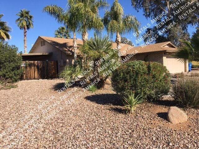 5144 E Carolina Dr in Scottsdale, AZ - Building Photo - Building Photo