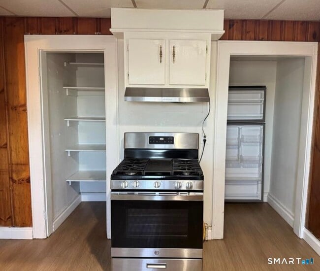 property at 1566 North Ave