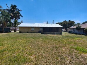 253 SE Verada Ave in Port St. Lucie, FL - Building Photo - Building Photo