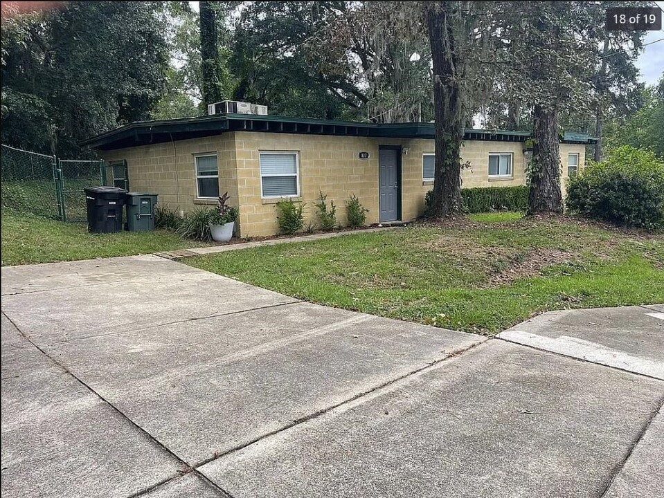 835 White Dr in Tallahassee, FL - Building Photo