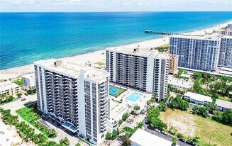 525 N Ocean Blvd in Pompano Beach, FL - Building Photo