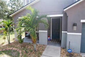 404 Crichton St in Ruskin, FL - Building Photo - Building Photo