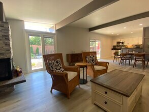 7614 Northeast Cir in Citrus Heights, CA - Building Photo - Building Photo