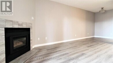 136 Conway Dr in London, ON - Building Photo - Building Photo