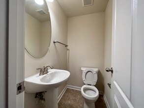 326 Falcon Run in Morgantown, WV - Building Photo - Building Photo