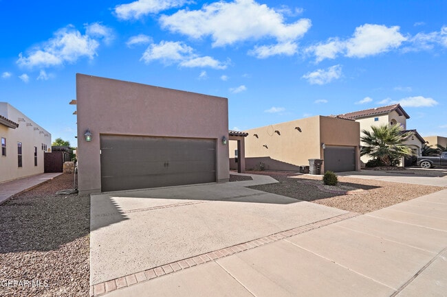 13538 Lawkland St in Horizon City, TX - Building Photo - Building Photo