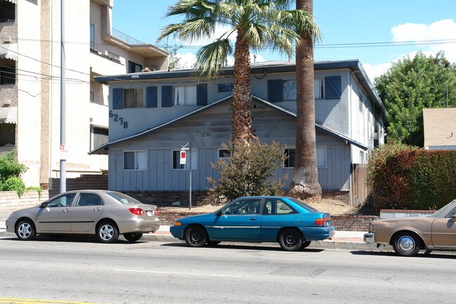 6238 Whitsett Ave in North Hollywood, CA - Building Photo - Building Photo