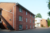 Country Cove Apartments in Mount Morris, MI - Foto de edificio - Building Photo