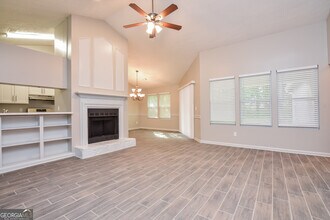 5324 Biffle Downs Rd in Stone Mountain, GA - Building Photo - Building Photo