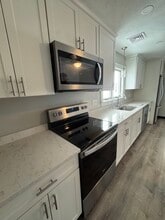 100 Capen St, Unit 2 in Medford, MA - Building Photo - Building Photo