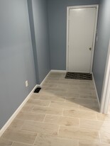 8205 Londonderry Ct in Laurel, MD - Building Photo