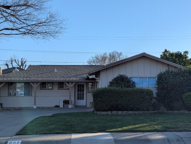 257 Ironwood St in Vacaville, CA - Building Photo - Building Photo