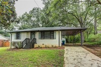 2204 Trailwood Dr in Smyrna, GA - Building Photo - Building Photo