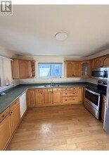 114 Adelaide Ave E in Oshawa, ON - Building Photo - Building Photo