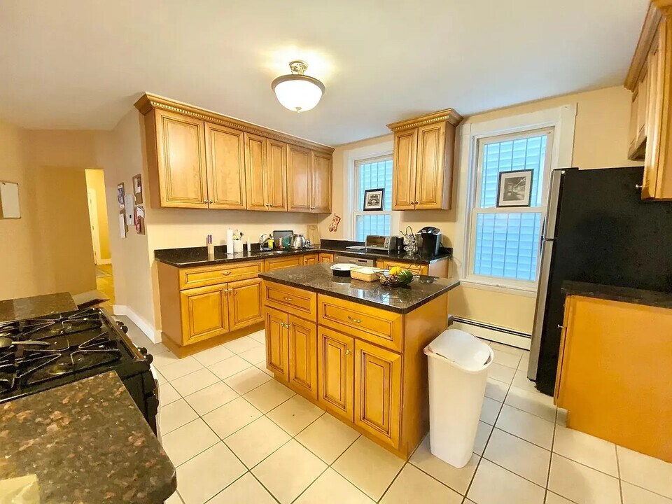 8 Eldora St, Unit 1 in Boston, MA - Building Photo