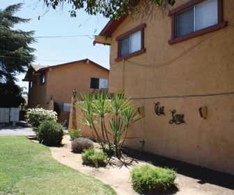 Casa Loma Apartments in Sanger, CA - Building Photo - Building Photo