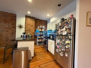 210 Hemenway St, Unit 218-2 in Boston, MA - Building Photo - Building Photo