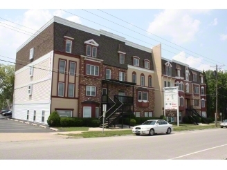 OldeTowne Apartments in Charleston, IL - Foto de edificio